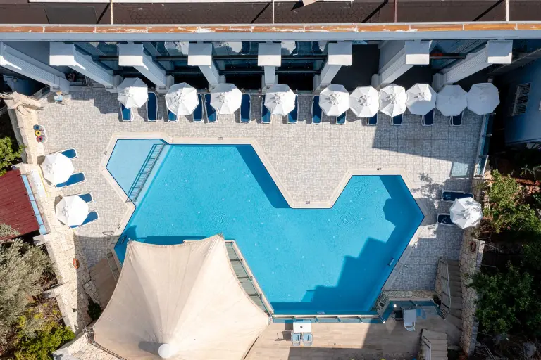 Havuz &amp; Plaj / Kaptan Otel